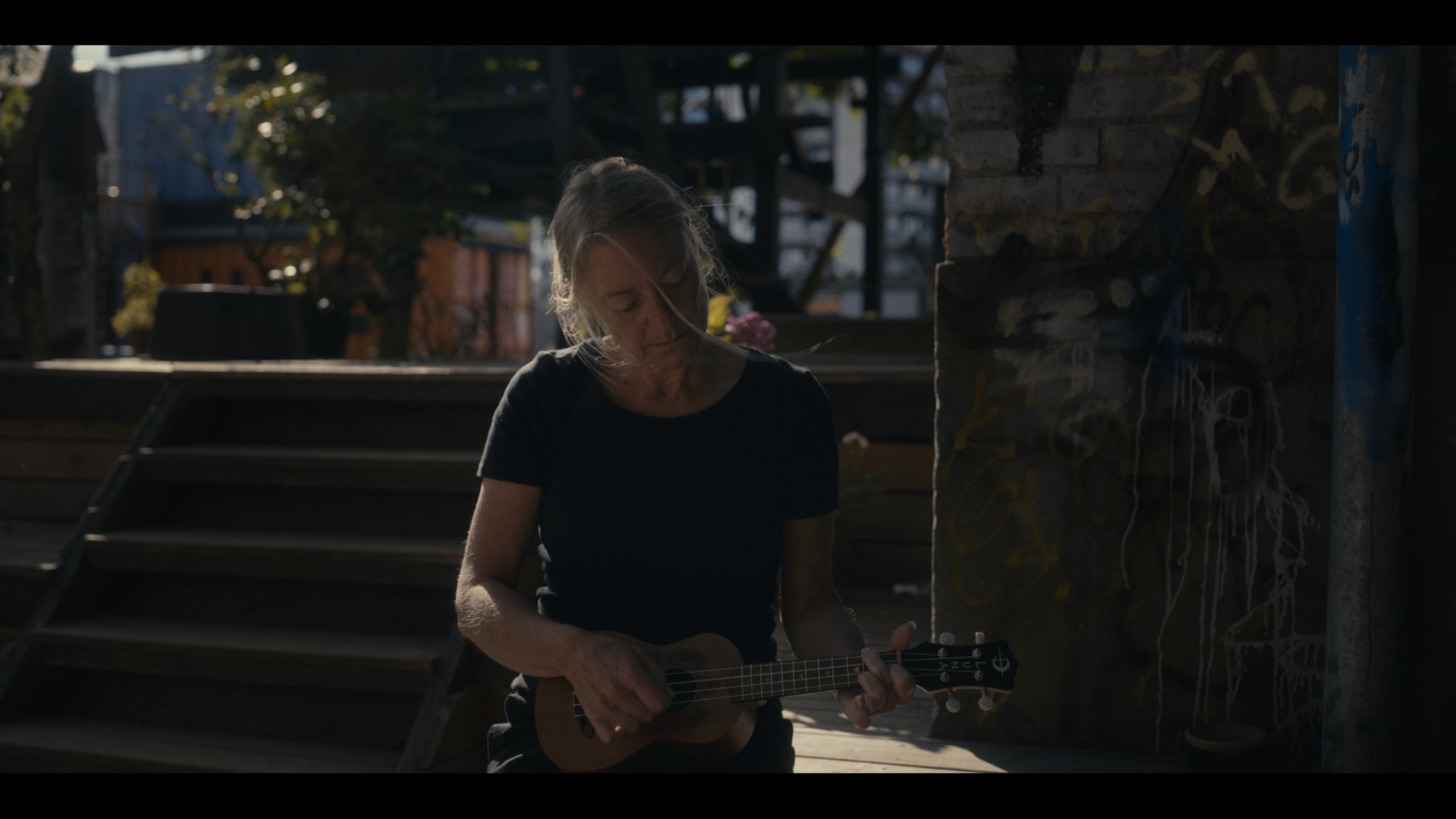 Ann Nielsen mit Gitarre